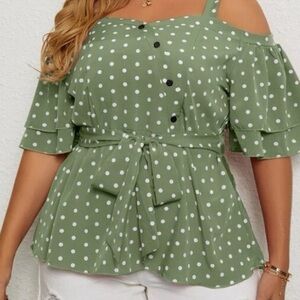 🎉🎉HP🎉🎉Shein Off shoulder Dot blouse New